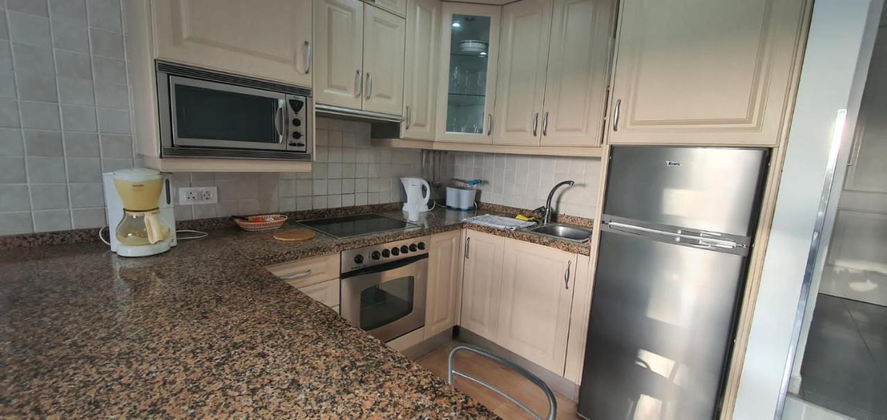 אדחה Amazing Beachfront, Pool And Terrace מראה חיצוני תמונה